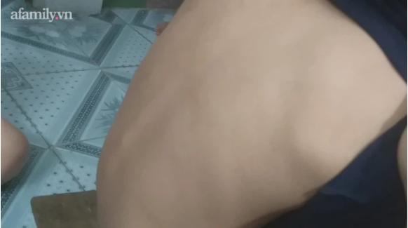 NÓNG: Phê chuẩn lệnh khởi tố người mẹ và nhân tình bạo hành, xâm hại bé gái 12 tuổi ở Hà Nội-1