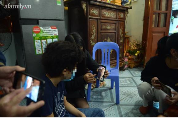 NÓNG: Phê chuẩn lệnh khởi tố người mẹ và nhân tình bạo hành, xâm hại bé gái 12 tuổi ở Hà Nội-2