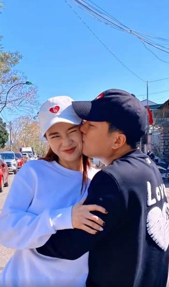 Trường Giang - Nhã Phương khiến dân mạng phát hờn với clip 43s-6