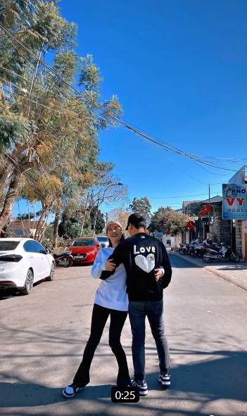 Trường Giang - Nhã Phương khiến dân mạng phát hờn với clip 43s-8