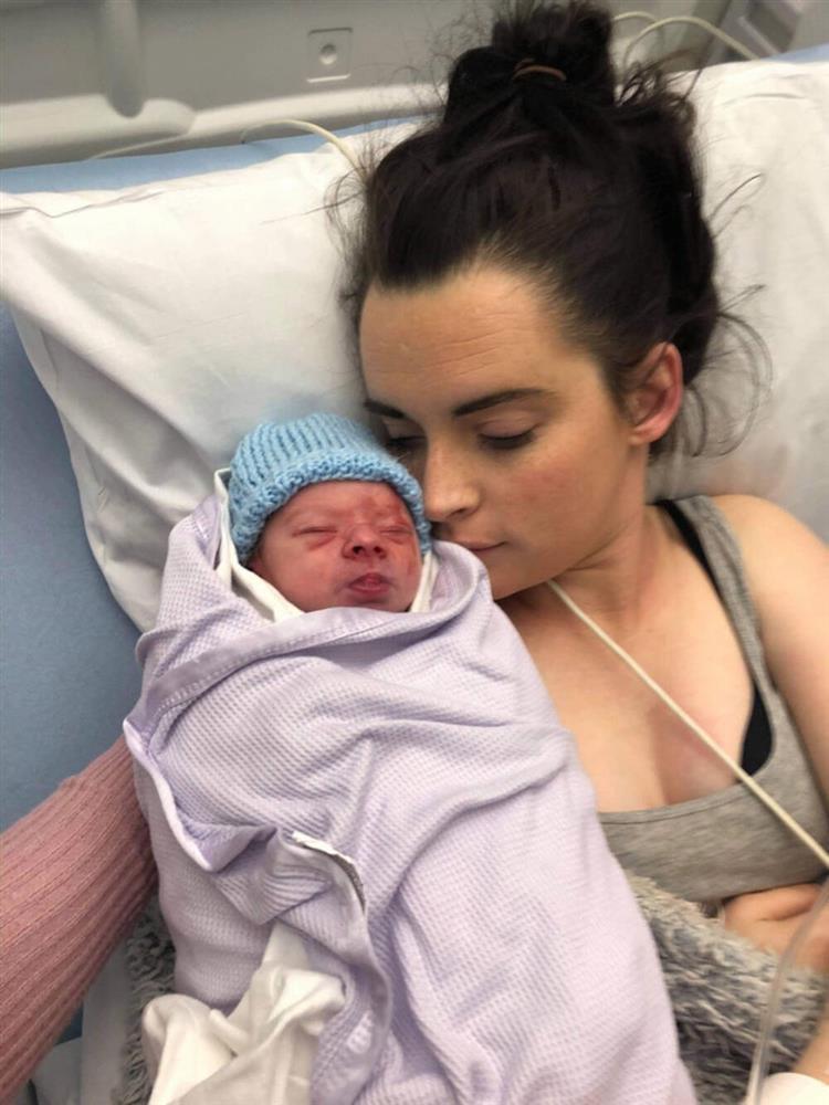 Sinh con xong phát hiện chồng trốn cùng nhân tình, danh tính tiểu tam gây buồn nôn-4