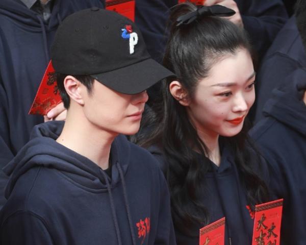 Lộ cảnh giường chiếu đầu tiên của Vương Nhất Bác trên màn ảnh-2