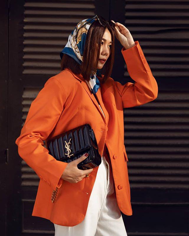 Mốt quàng khăn mỏ quạ cụ bà được Tóc Tiên, Sơn Tùng biến hóa cực đỉnh-10