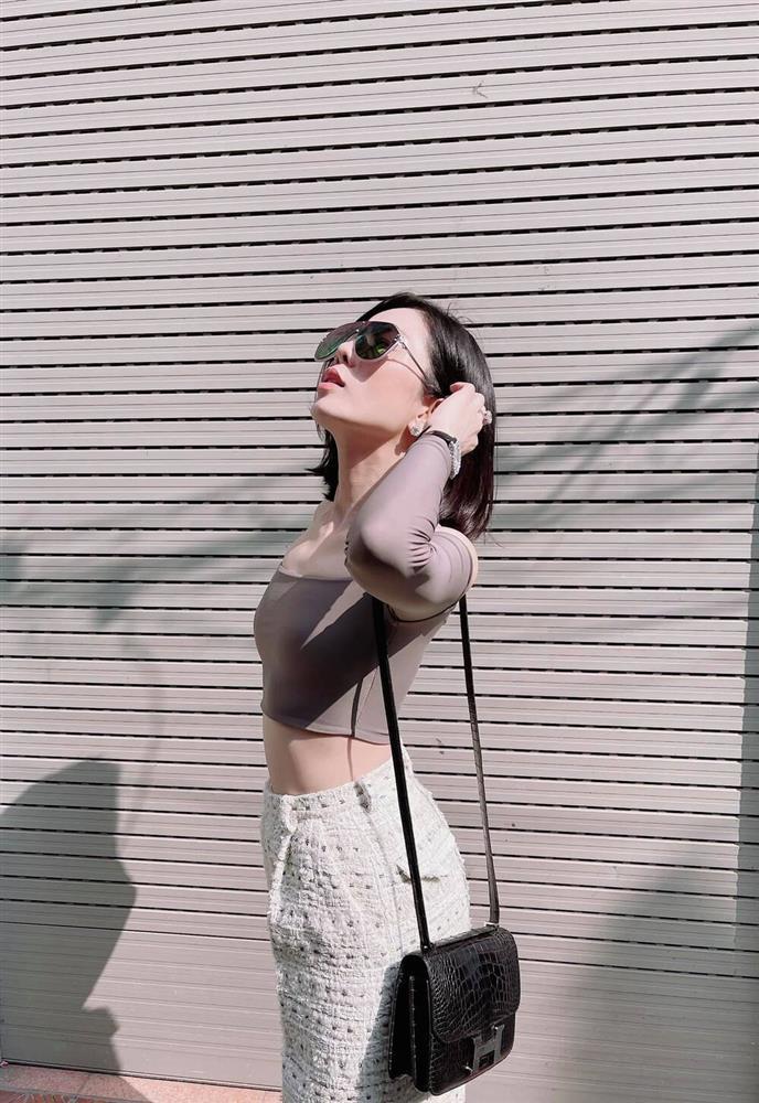 Quần ống suông - item ruột giúp Lệ Quyên hack dáng từ 1m55 lên 1m70-4