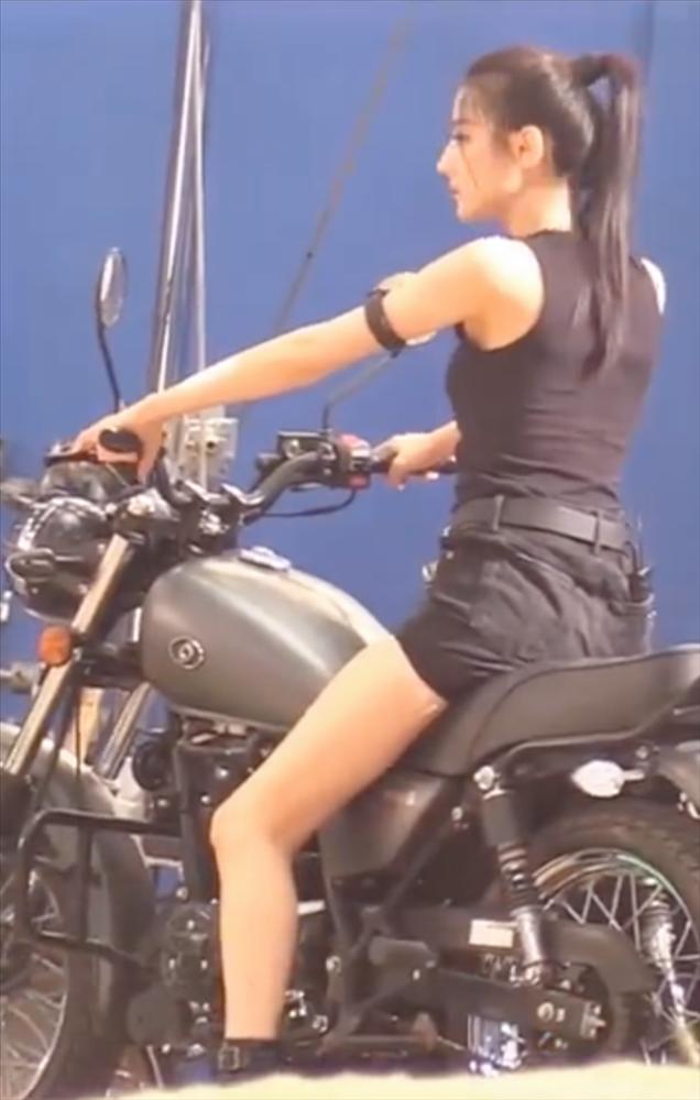 Body Địch Lệ Nhiệt Ba liệu có xuất sắc trong ảnh không chỉnh sửa?-5