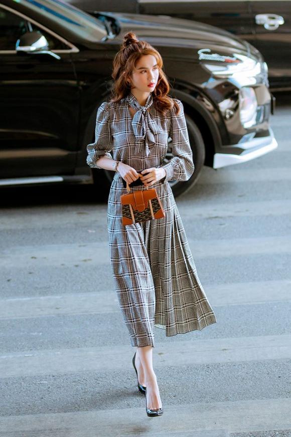 Chẳng cần hở bạo, Ngọc Trinh lên đồ cute hay style tổng tài vẫn đẹp xuất sắc-11