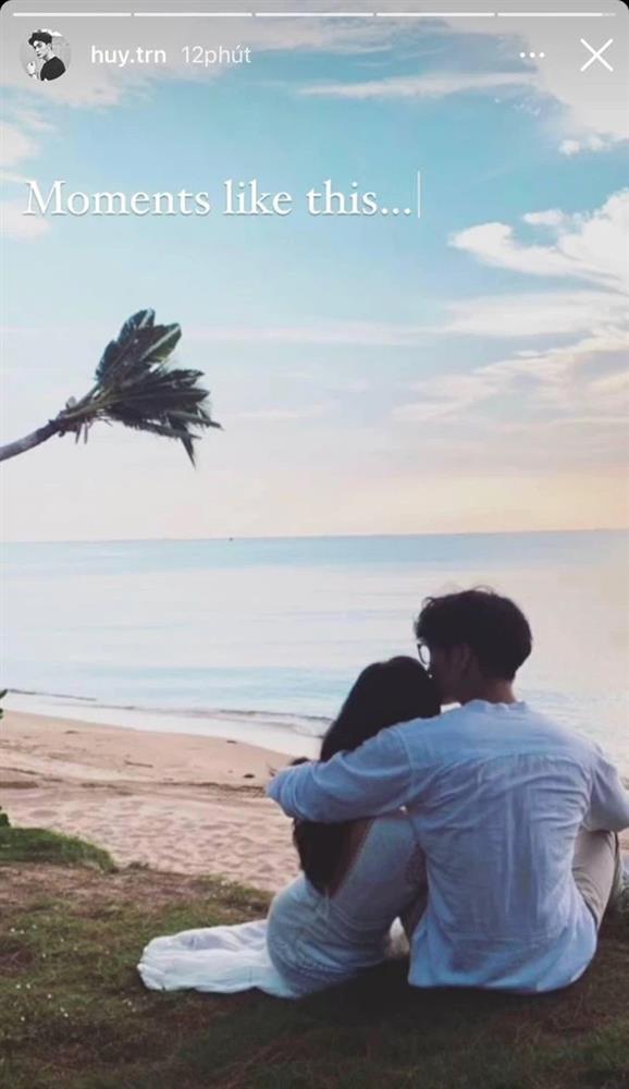 Hễ diện đồ trắng là các cặp phi công - máy bay Vbiz chênh 11 tuổi đồng loạt xứng đôi-9