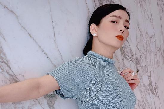 Phản ứng của Lệ Quyên khi dân mạng quả quyết 'bầu chắc luôn'