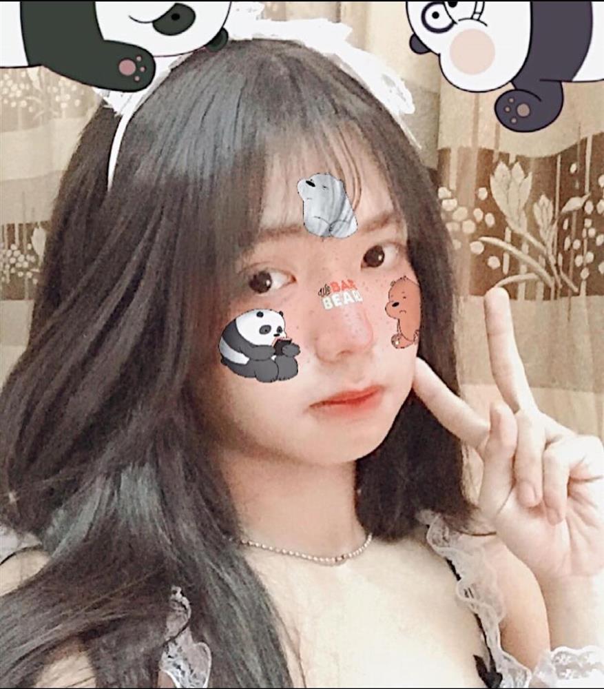 Hot girl TikTok làm bao chàng mê mẩn, sốc nặng khi nàng vạch áo khoe thân-5