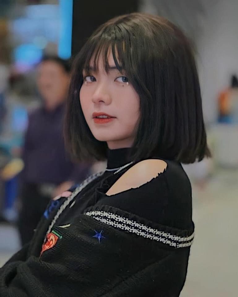 Hot girl TikTok làm bao chàng mê mẩn, sốc nặng khi nàng vạch áo khoe thân-8