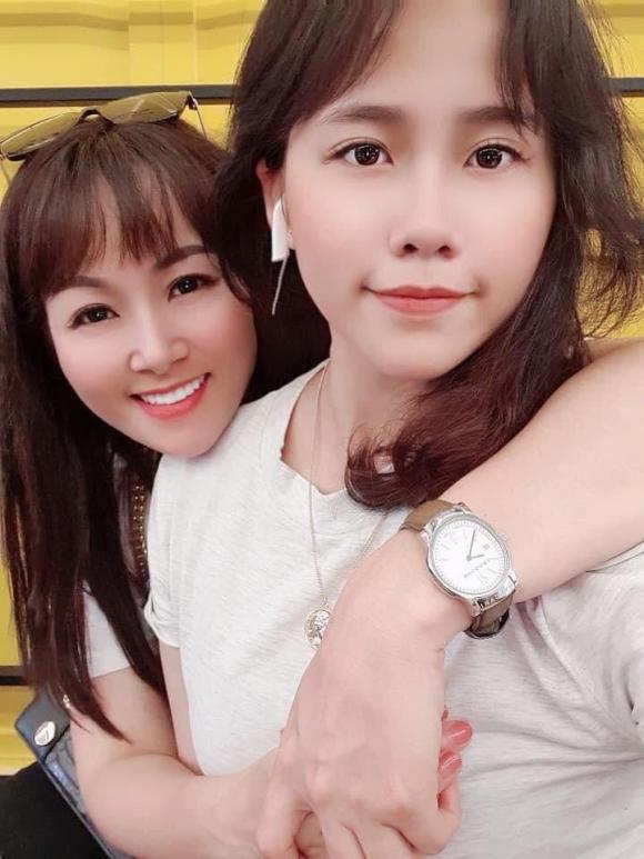 Phát sốt trước bà mẹ Hà thành 40 tuổi trẻ đẹp như gái đôi mươi-1