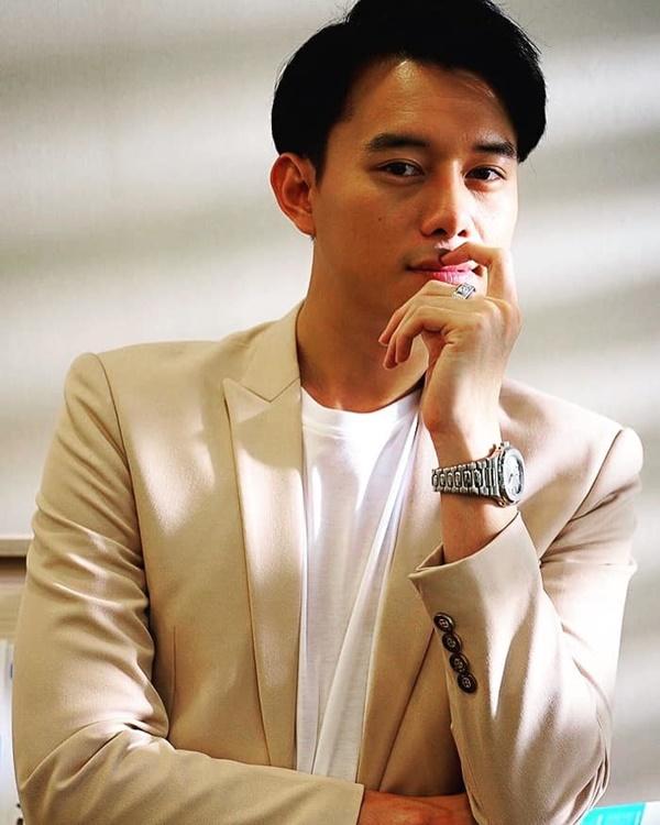 Chấm điểm diễn xuất 3 phi công trẻ của các chị đại quyền lực Vbiz-10