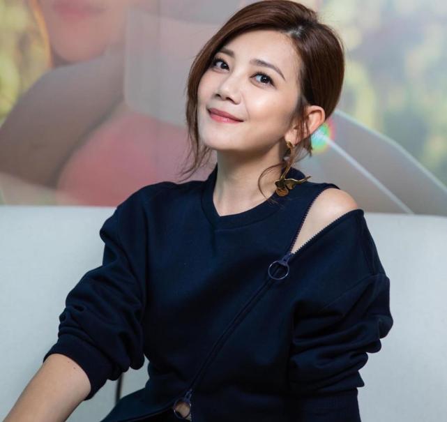 Những mối tình ngắn ngủi của sao Hoa ngữ: Ngắn nhất chỉ 21 ngày-1