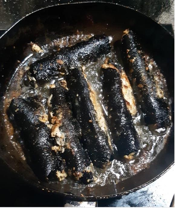 Rán nem mà hết bánh tráng, mẹ trẻ tự chế nguyên liệu nhưng thành phẩm vẫn toang mạnh-1