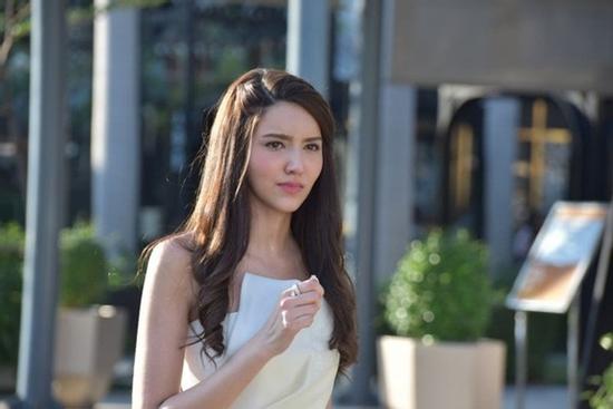 Đặt một thỏi son dùng dở vào túi áo chồng, tôi tê tái phát hiện bí mật