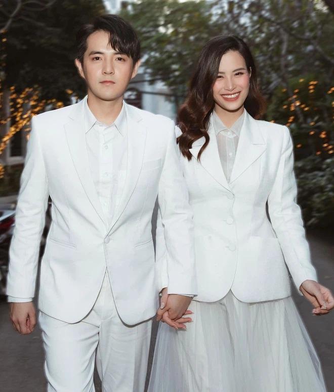 Từ ngày về chung 1 nhà, Đông Nhi - Ông Cao Thắng ưa mix đồ đồng điệu: Quả là cặp đôi hot nhất nhì Vbiz có khác!-2