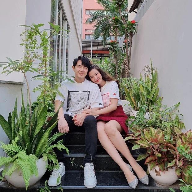 Từ ngày về chung 1 nhà, Đông Nhi - Ông Cao Thắng ưa mix đồ đồng điệu: Quả là cặp đôi hot nhất nhì Vbiz có khác!-9