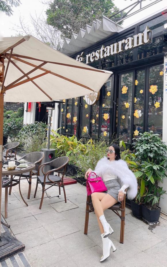 Lệ Quyên sắm đồ hiệu như mua hàng theo sỉ-1