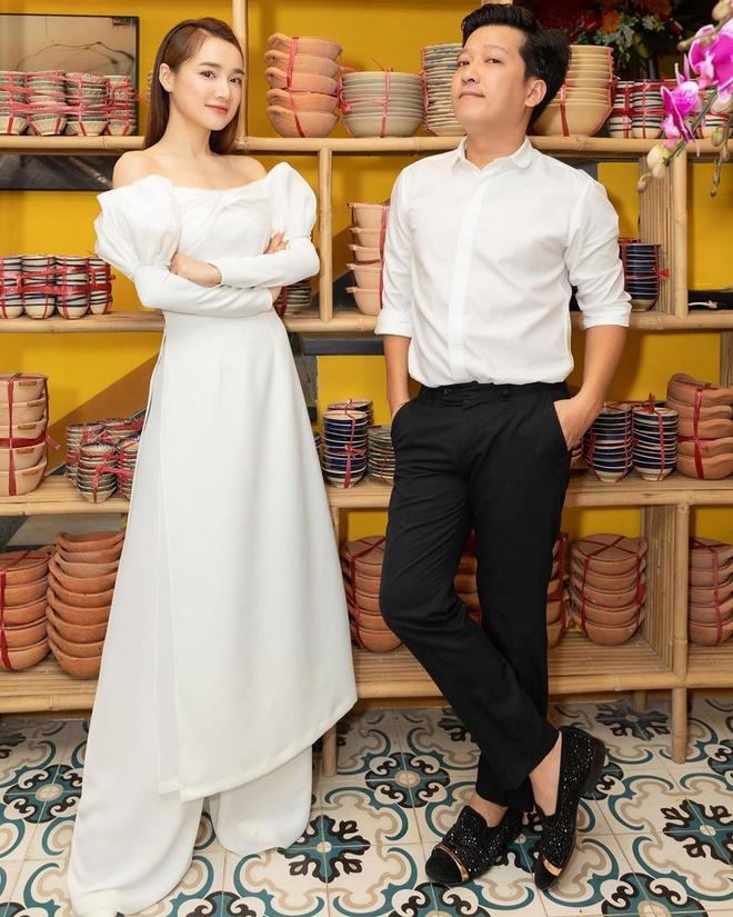 Đồ đôi tình tứ, cẩu lương ngập mặt của Trường Giang - Nhã Phương-9