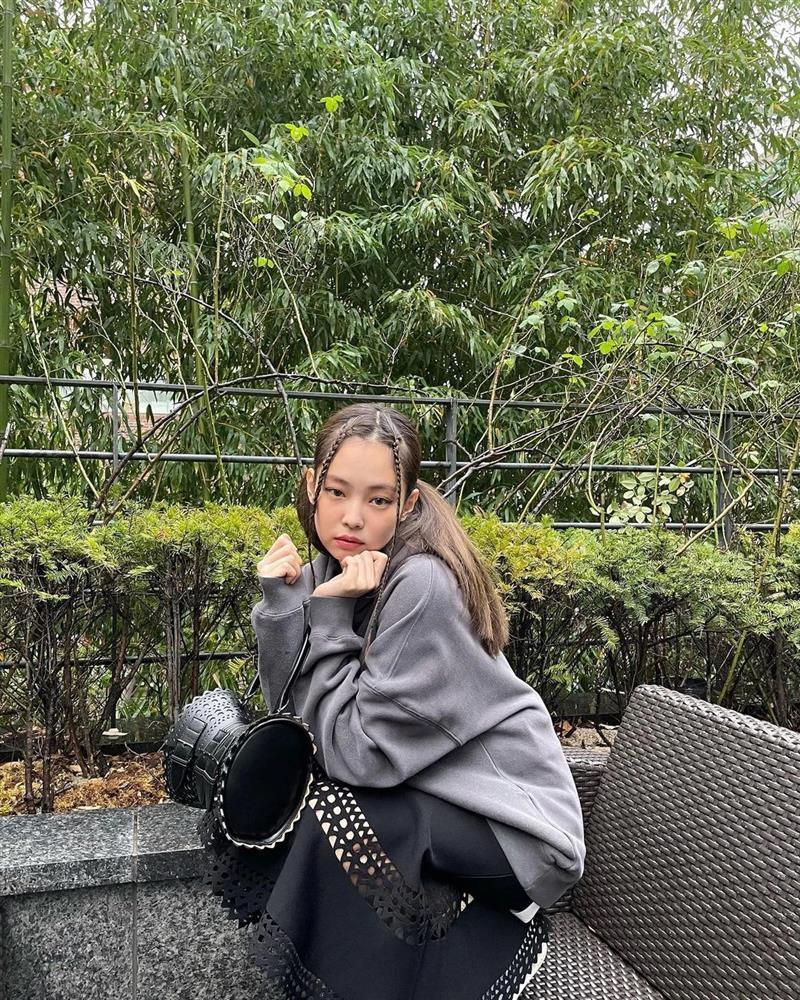 G-Dragon và Jennie là ông hoàng bà chúa của những kiểu tóc dị thường-10