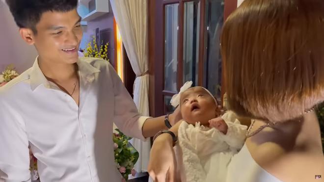 Huy Khánh quay cận cảnh biệt thự 50 tỷ của Mạc Văn Khoa-7