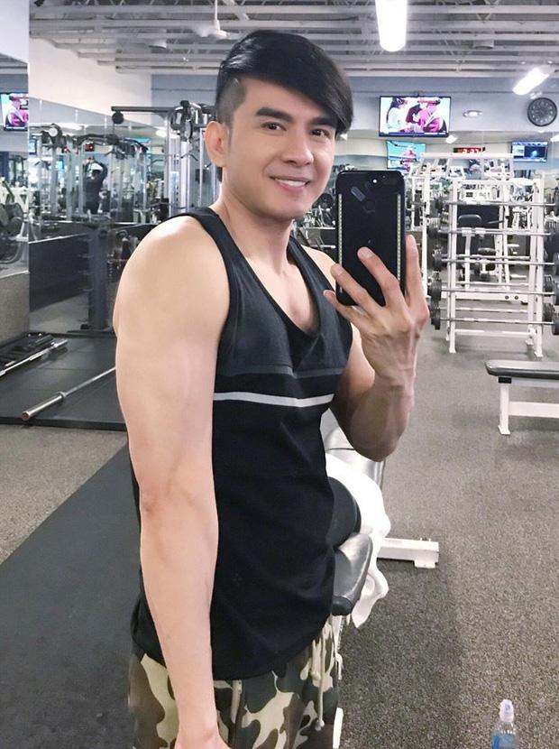 Xịt máu mũi trước body đỉnh chóp của Đan Trường ở tuổi U50-8