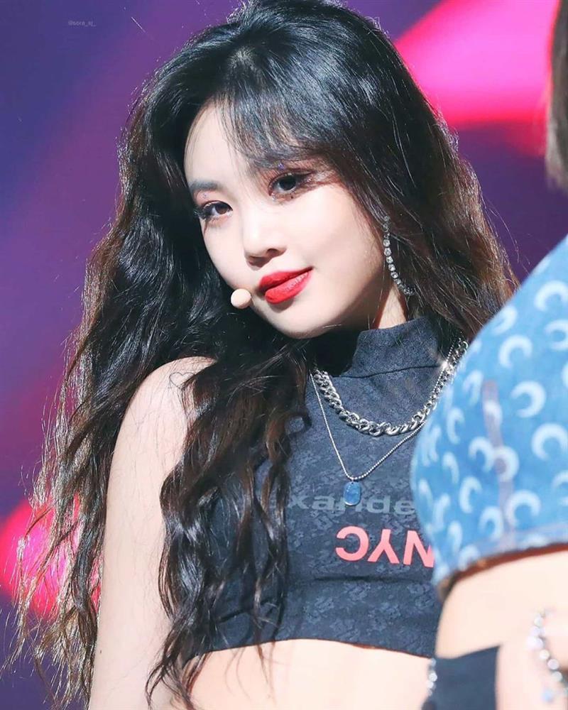 Soojin (G)I-DLE: Từ cây hút fan thành kẻ tội đồ bị ghẻ lạnh-5