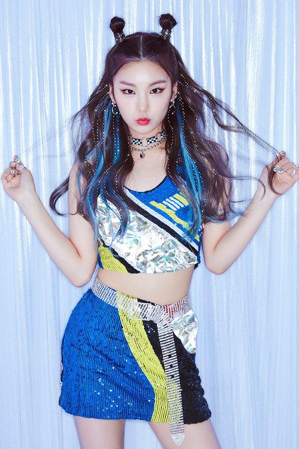 Yeji (ITZY) được lựa chọn làm MC đặc biệt trên show âm nhạc 