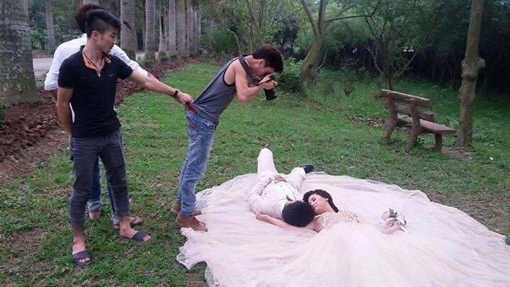 Phía sau một bức ảnh cưới long lanh là cả ekip uốn éo dàn dựng tới vẹo người-9