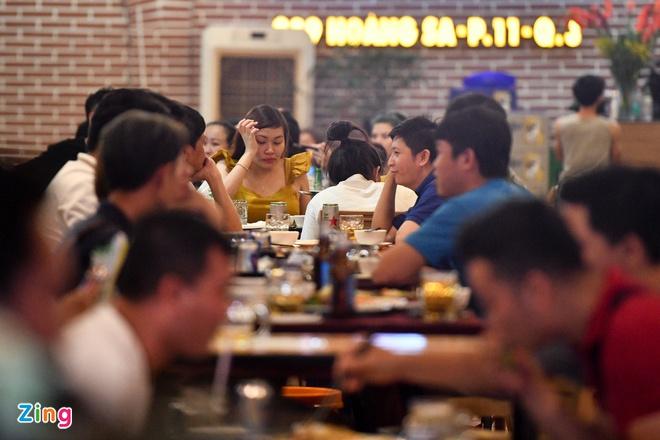 TP.HCM cho mở lại nhà hàng, tiếp tục đóng cửa quán bar-1