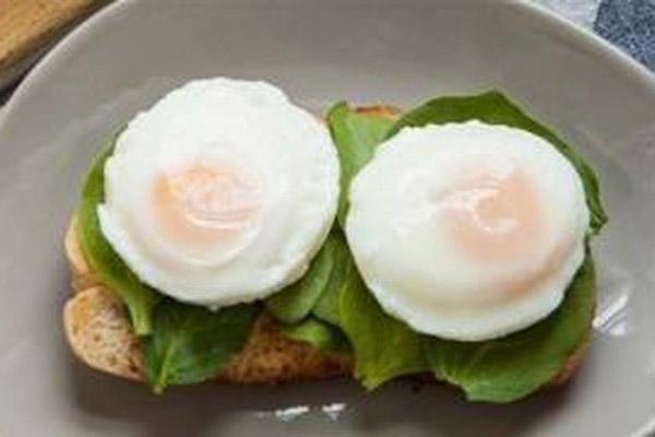 Cô gái ấm ức vì bị chồng trách mua trứng lạ 2 lòng đỏ lại bị tính tiền gấp đôi-3