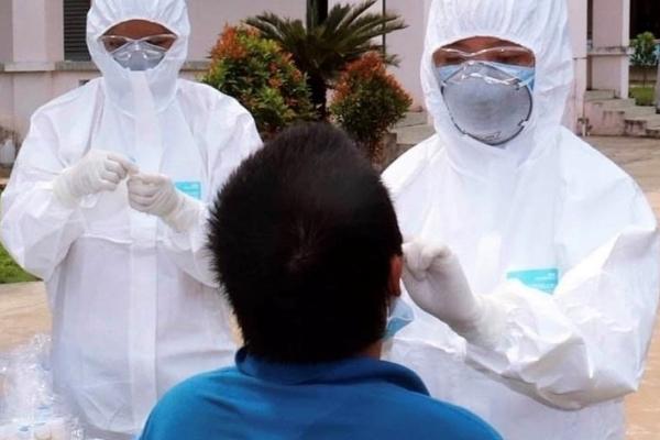 Độ tuổi nào có khả năng lây lan virus SARS-CoV-2 nhất?-3