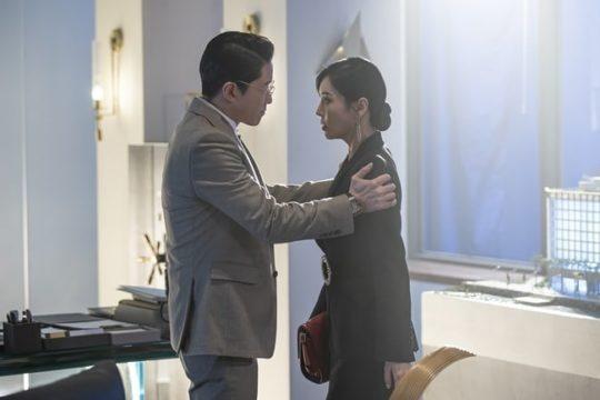 Penthouse 2 tung ảnh cặp phản diện kích thích trí tò mò của khán giả-4