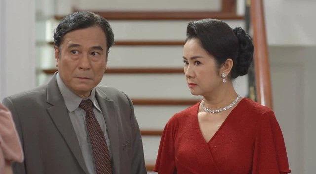 Bà Bạch Cúc phim Hướng Dương Ngược Nắng ăn mặc sành điệu ngoài đời-1