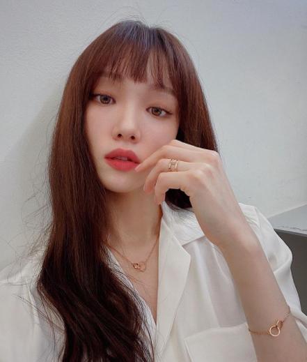 5 kiểu tóc hót hòn họt đầu 2021 giúp bạn gái lộng lẫy chẳng kém sao hạng A-2