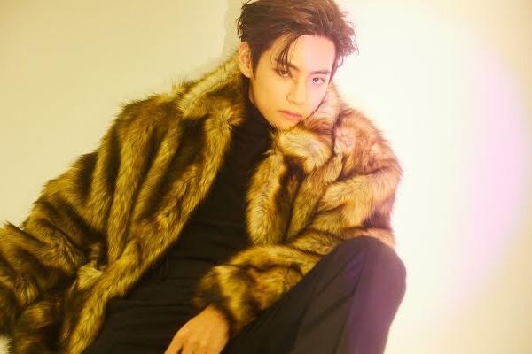 Sang chấn với lý do V BTS sợ selfie dù sở hữu mặt tiền cực phẩm-15