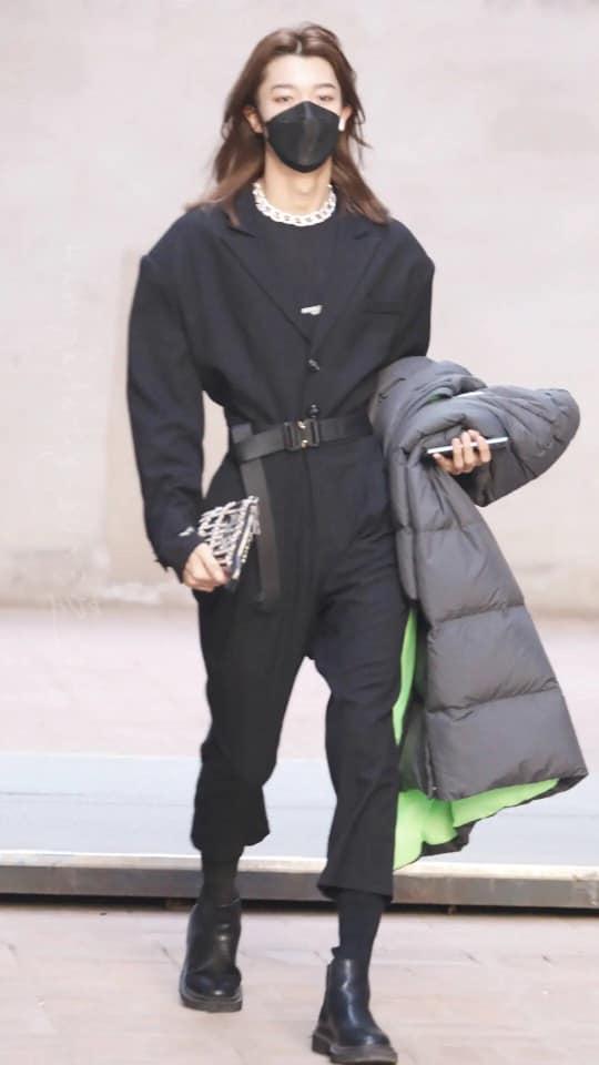 Thí sinh Thanh xuân có bạn lên đồ đi làm như trình diễn thời trang gây sốt-3