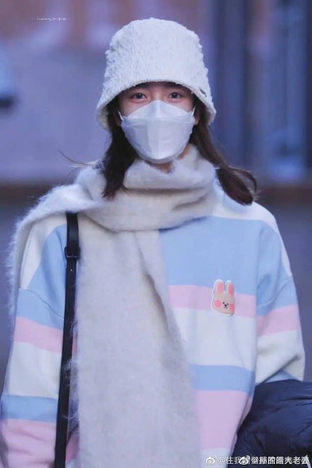 Thí sinh Thanh xuân có bạn lên đồ đi làm như trình diễn thời trang gây sốt-6