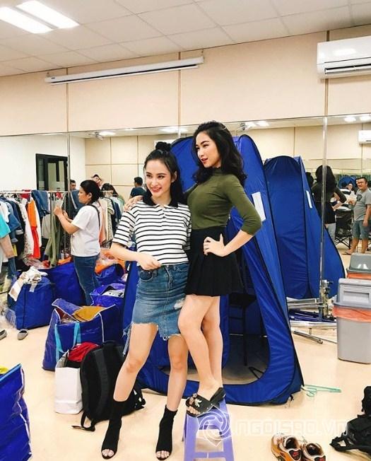 Nhã Phương, Đỗ Mỹ Linh, Hòa Minzy kiễng chân hack chiều cao-7