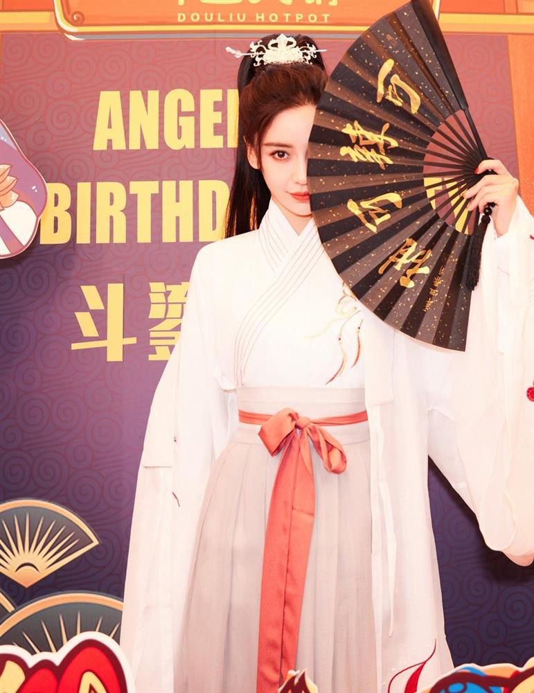 Angela Baby tổ chức sinh nhật, có con trai nhưng không có Huỳnh Hiểu Minh-3