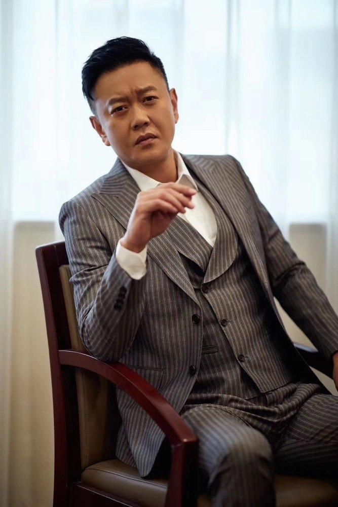 Đại gia Hong Kong đam mê đóng phim dù cát-xê không đủ đổ xăng-6