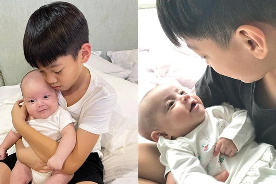 'Cưng muốn xỉu' loạt ảnh Subeo chăm sóc 2 em song sinh