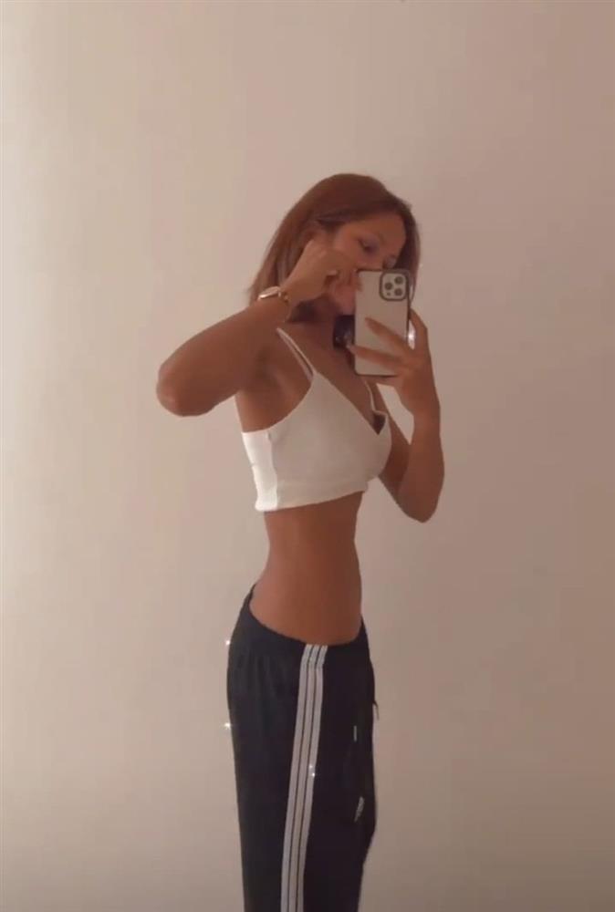 Ảnh mới của HHen Niê sau tình trạng bụng cao ngang ngực-4