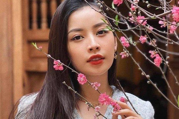 Khoảnh khắc điểm 10: Ai cũng mải bấm điện thoại, chỉ có Chi Pu chăm chú theo dõi-3