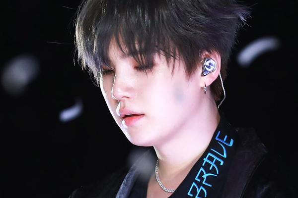 3 leader quốc dân nổi tiếng nhất trong lịch sử Kpop 10 năm qua-7