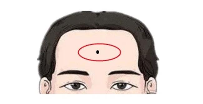 Phụ nữ sở hữu nốt ruồi ở 3 vị trí này cả đời không lo cơm áo gạo tiền-2