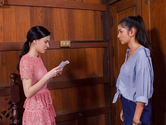 Nhà đang nợ chồng chất thì cô hàng xóm chạy sang đưa cho tôi cọc tiền và bí mật phía sau-1