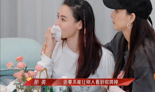 Trương Bá Chi bật khóc khi nhắc tới 3 con trai-1