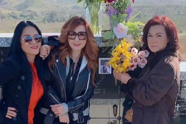 Bà xã cố nghệ sĩ Chí Tài nhận quà 8/3 muộn mà vẫn vui-8