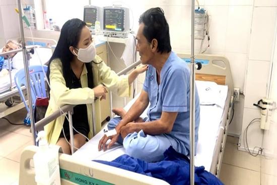 Nghệ sĩ Thương Tín đã qua cơn nguy kịch